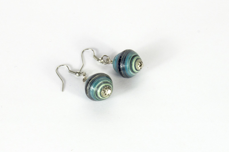 Magazine Medium Bead Earrings Magazine Medium Bead Earrings