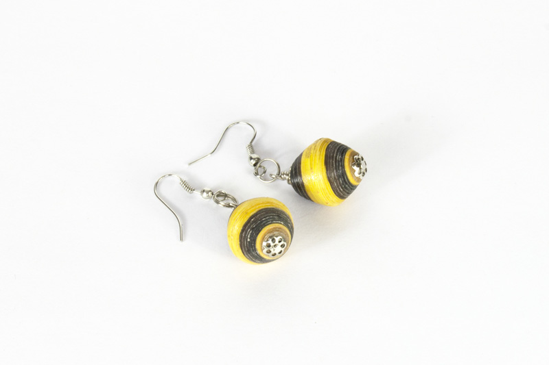 Magazine Medium Bead Earrings Magazine Medium Bead Earrings