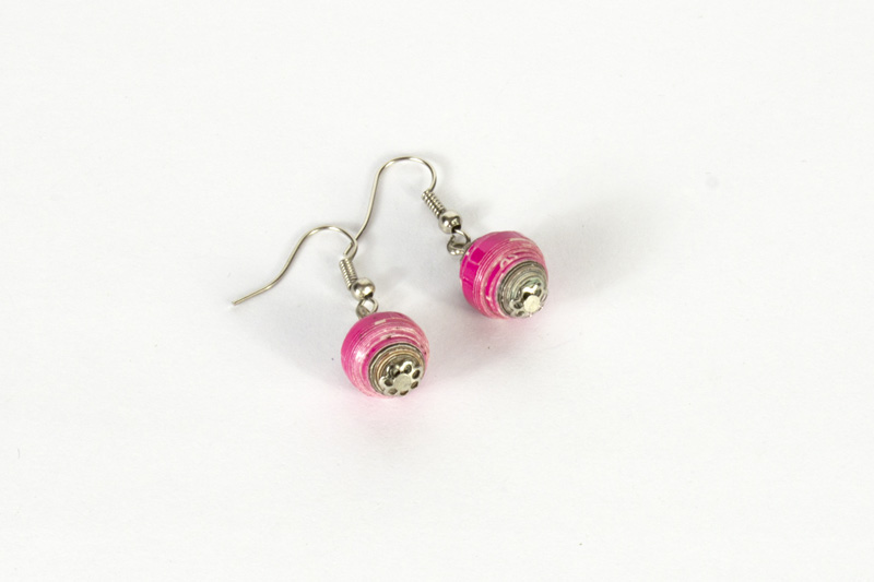 Magazine Small Bead Necklace - short Magazine Small Bead Necklace - short