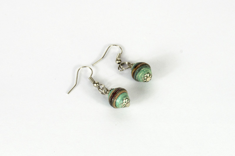 Magazine Small Bead Necklace - short Magazine Small Bead Necklace - short